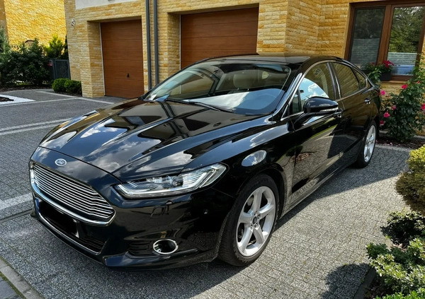 Ford Mondeo cena 71500 przebieg: 125419, rok produkcji 2018 z Warszawa małe 301